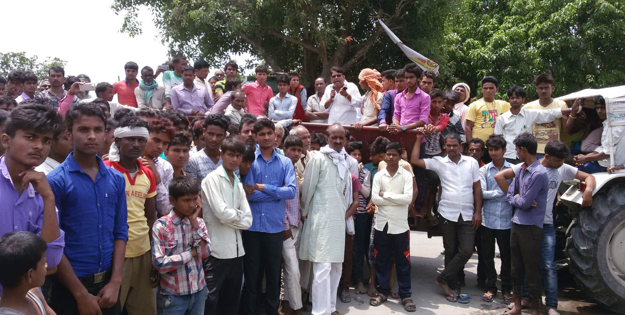 The body is kept on the roost-Kotwha road