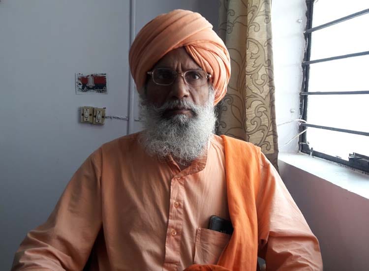 sakshi maharaj grandson has beaten his brother in vrindavan