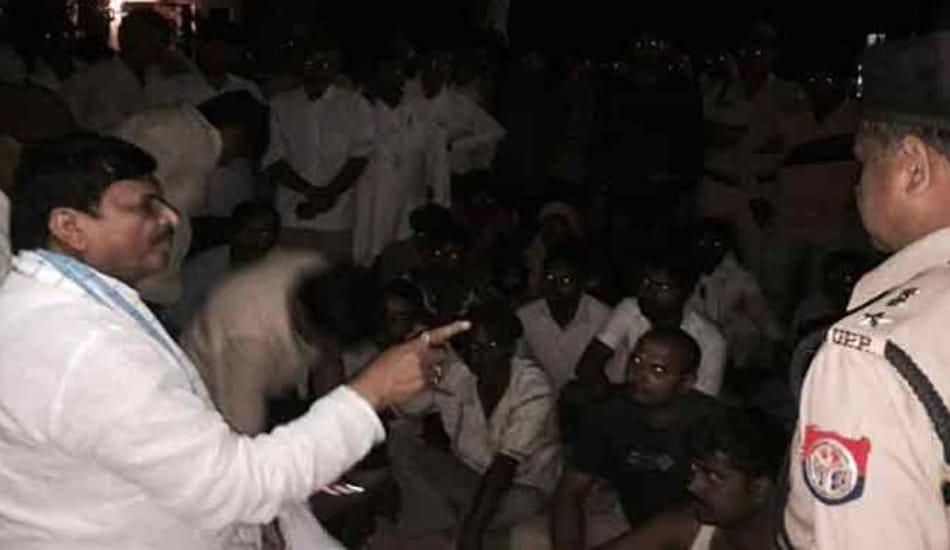 shivpal yadav sitting protest in etawah