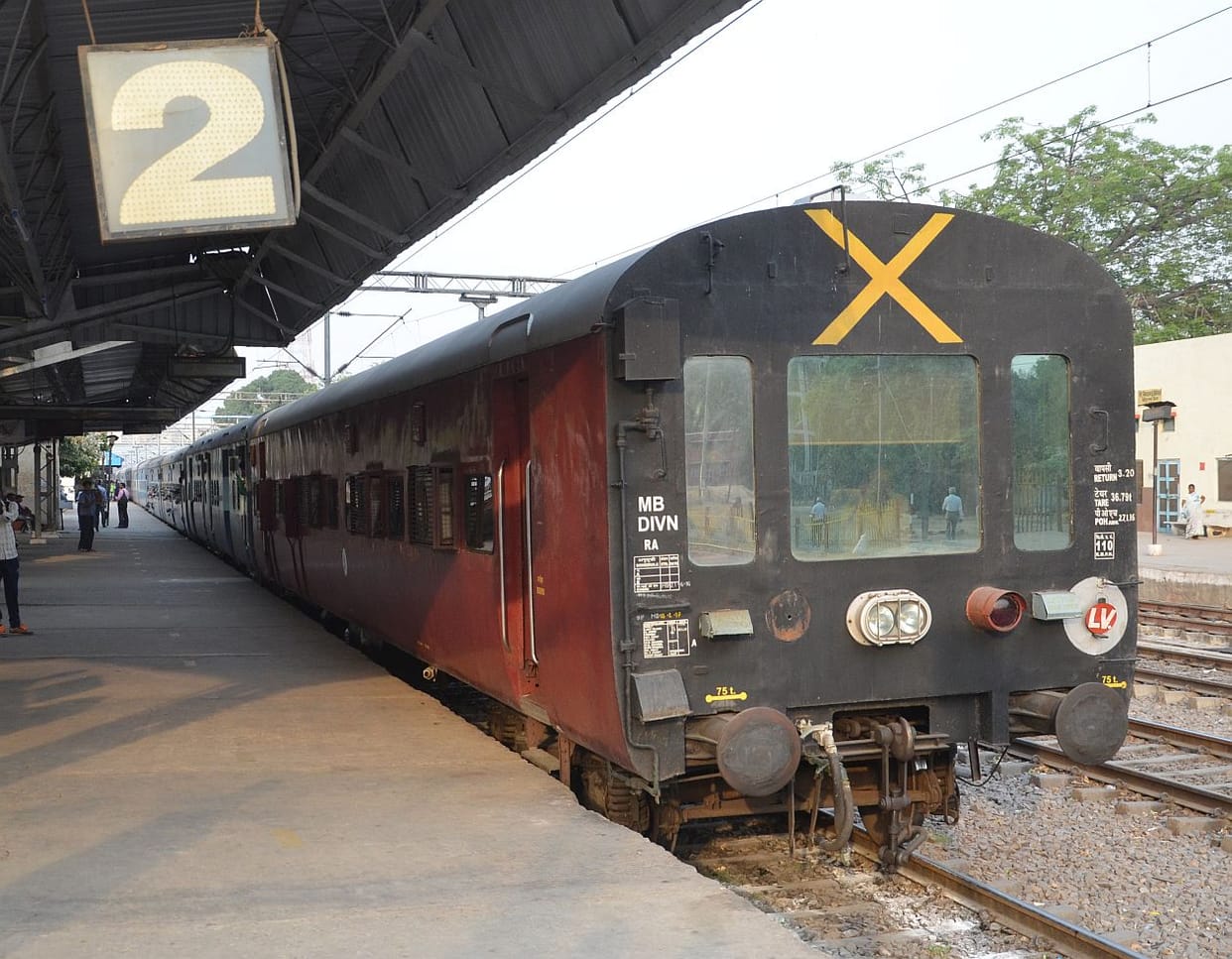 Plan for setting up EOTT modern equipment in one thousand freight trains
