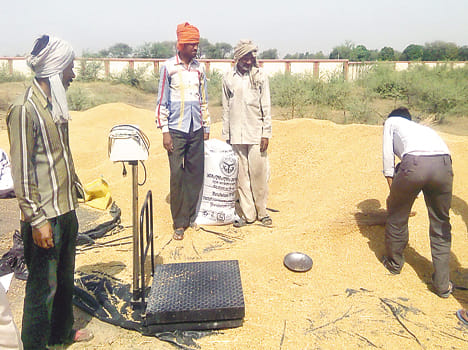 Farmers not given 71 lakhs