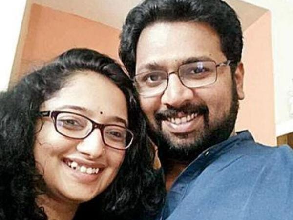 Congress leader Sabaritanathan will express love,get marry with IAS Divya Iyer