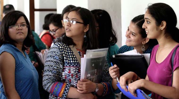 At University of Delhi application for teachers recruitment flooding