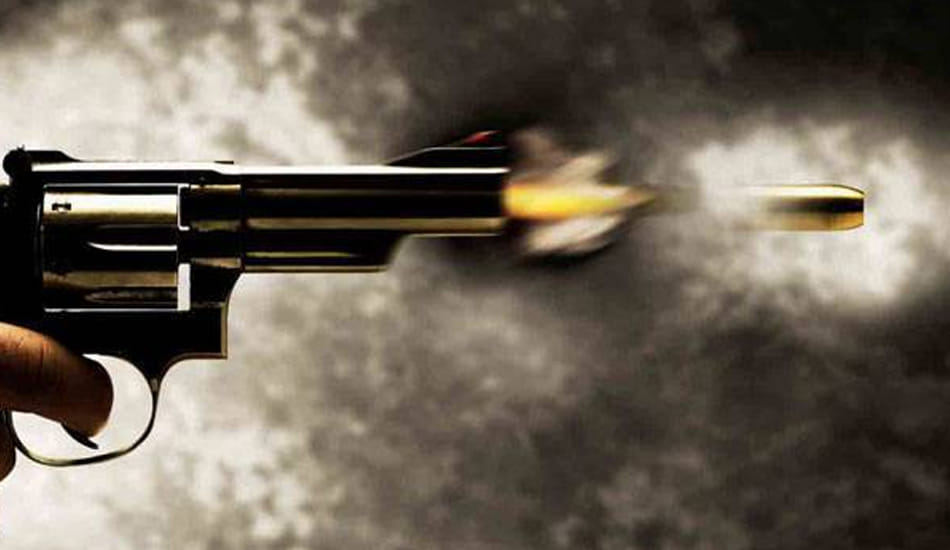 dacoit raju singh fire on pharmacist 