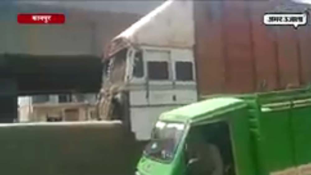 truck accedent in kanpur highway