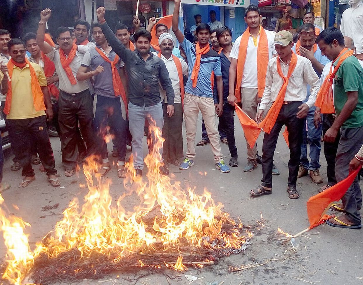 VHP and Bajrang Dal burnt effigies of Pakistan.