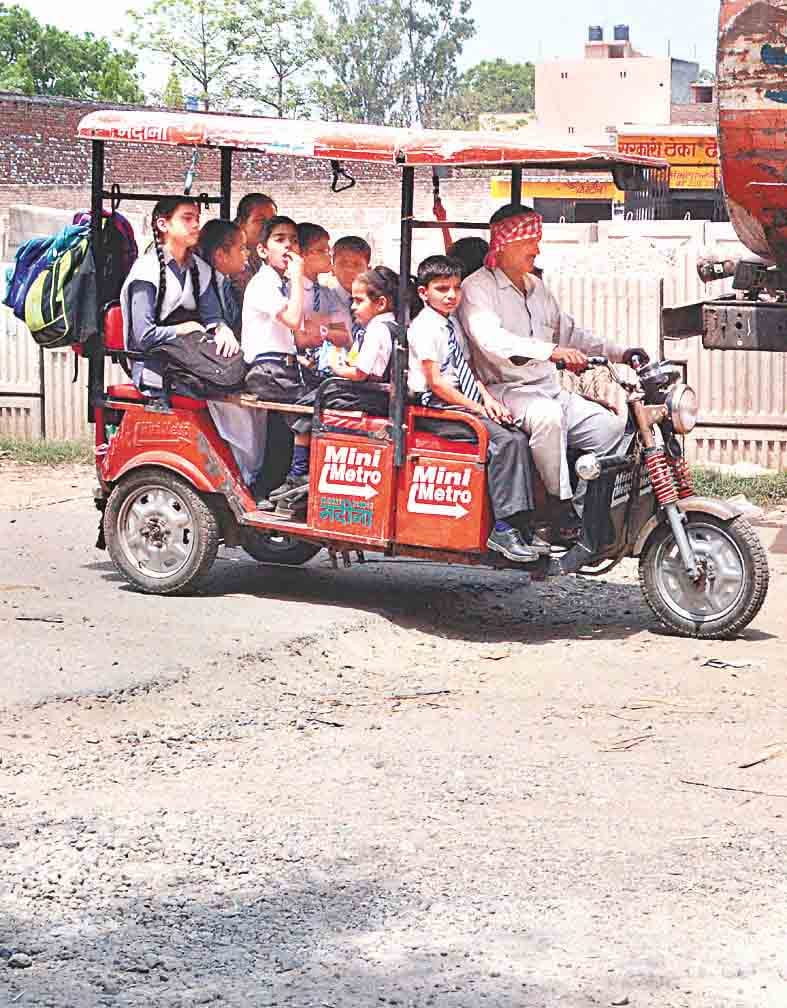 panwaria railway crossing