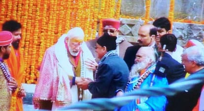 PM Modi reached uttarakhand for kedarnath Temple‬‬