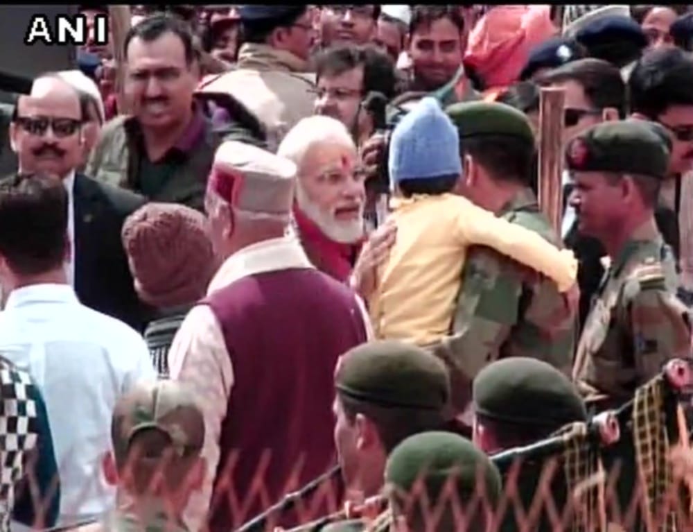pm modi bring precious moments from kedarnath dham 