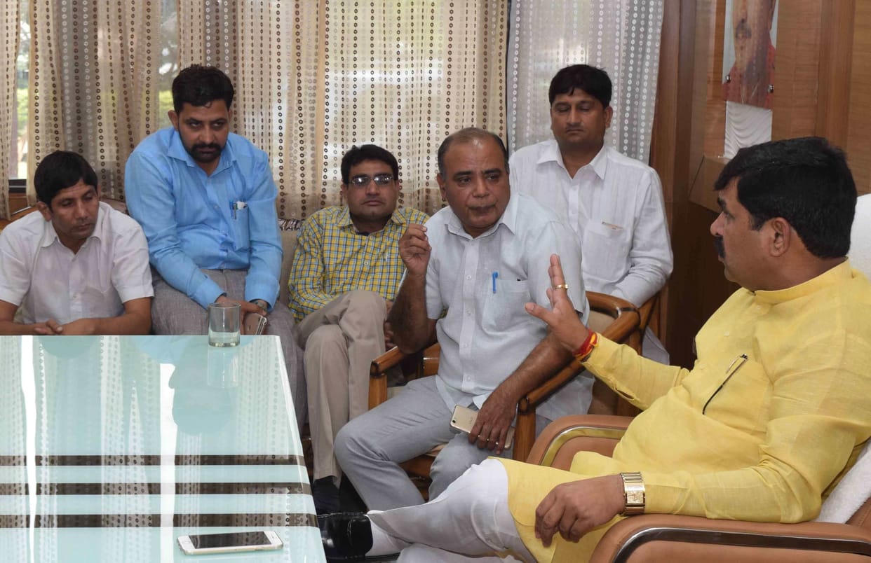 rohtak, haryana, balraj, office, Chairman threatens to resign
