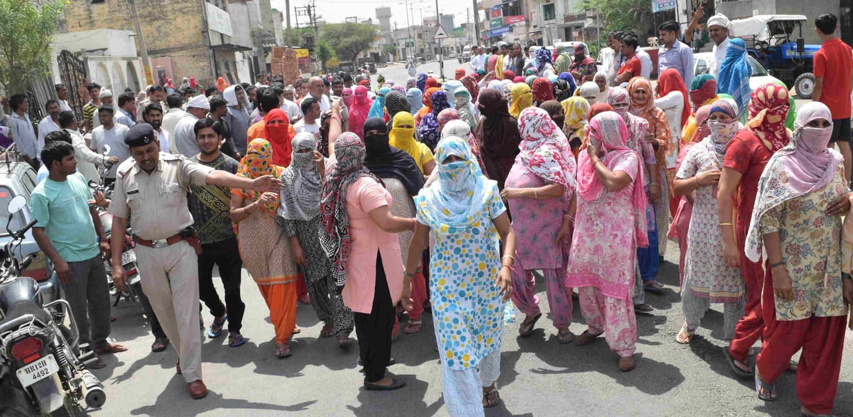 Electricity, water outrage, two hours protest