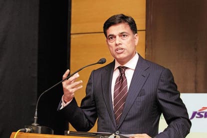 Did meeting between Sajjan Jindal and Sharif spur border tension