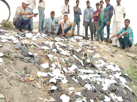 Government medicines found lying on the banks of pond in Kachhuna