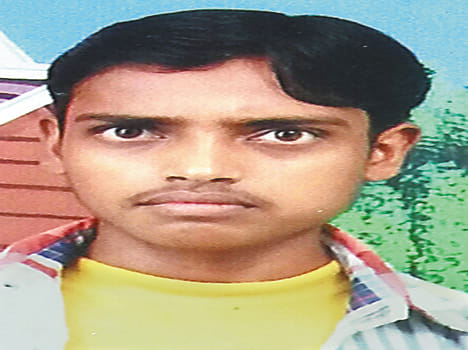 Youth's body hanged on hanging