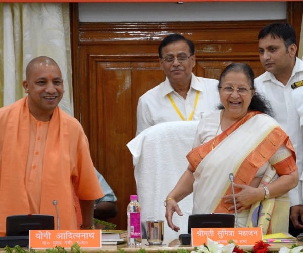Sumitra mahajan addresses BJP MLA in Lucknow.