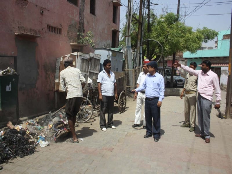 officers accepting why mathura have failed in clean city campaign