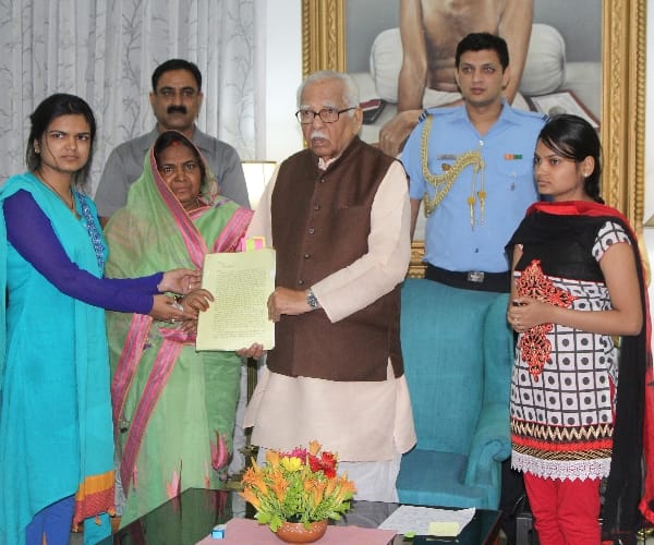 gayatri prajapati family meets governor ram naik.
