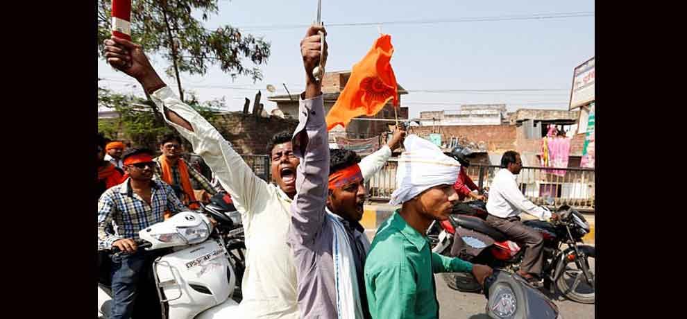 yogi's hindu yuva vahini allegedly  killed a muslim man and tension evolved in bulandshahr in pahasu