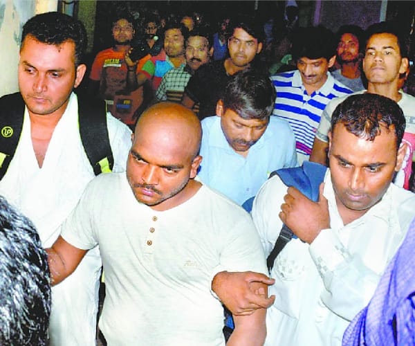 Another ISI agent caught in mumbai.
