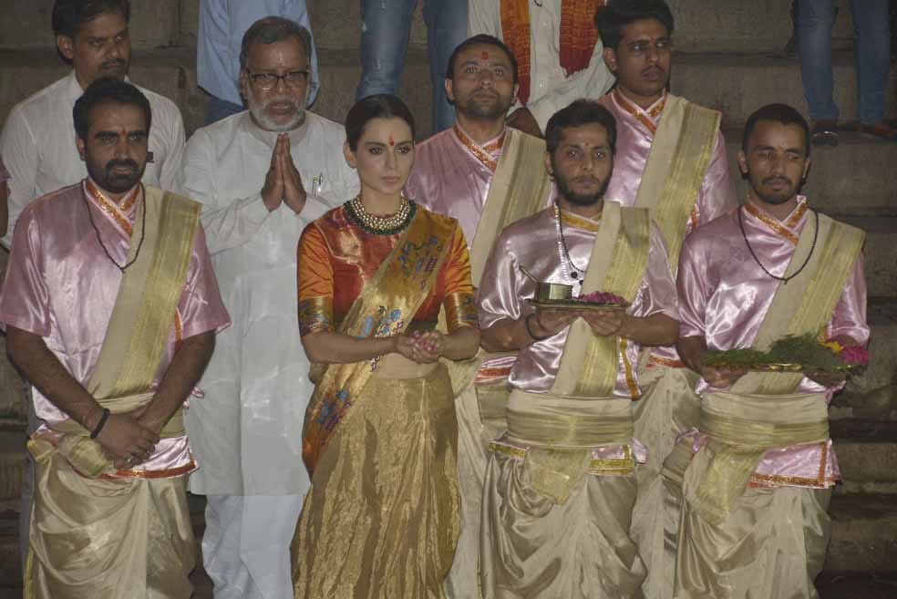 Kangana Ranaut Celebrate Christmas In different ways