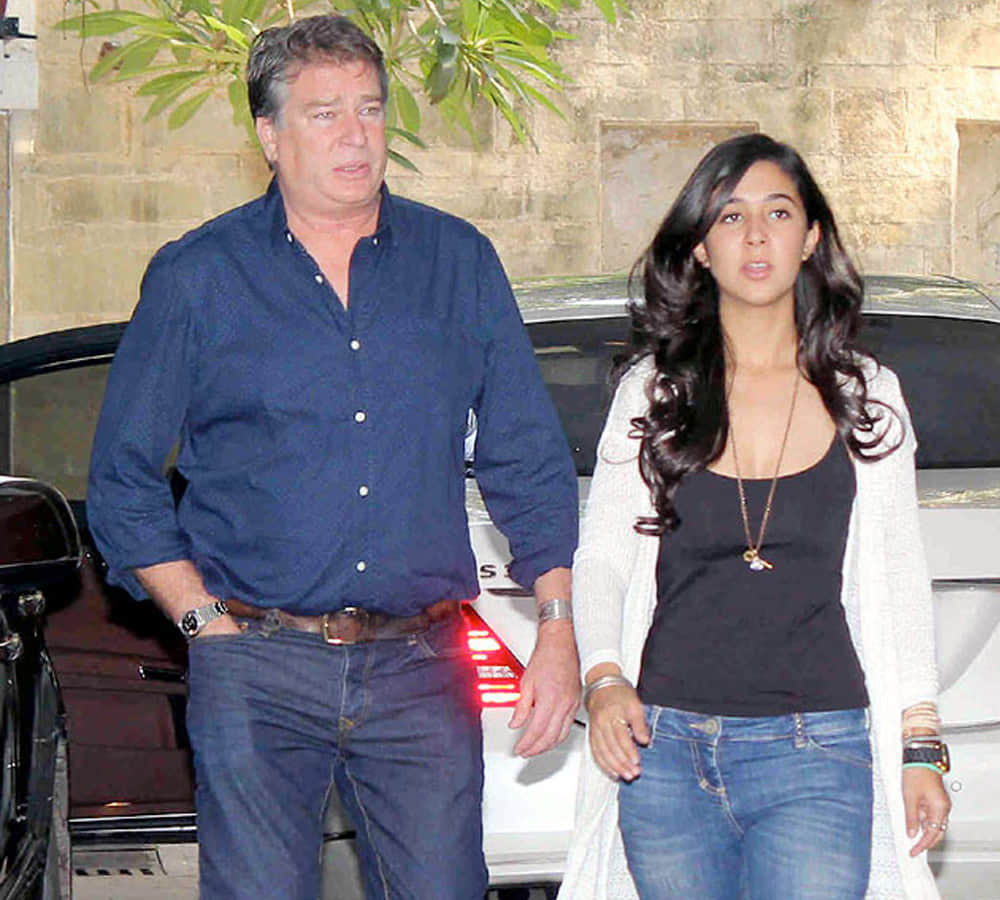 monday flashback shahi kapoor son karan kapoor famous as a photographer but flop as a hero