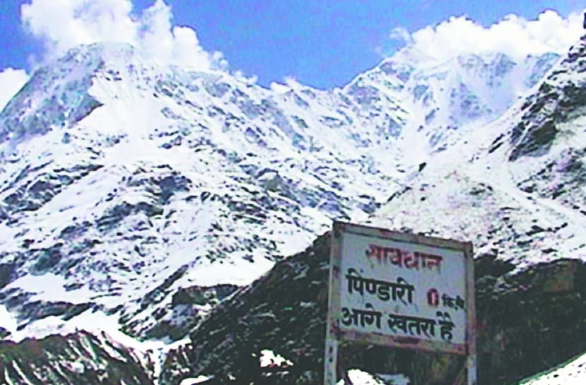 Disaster boosts the distance of Himalayan glaciers