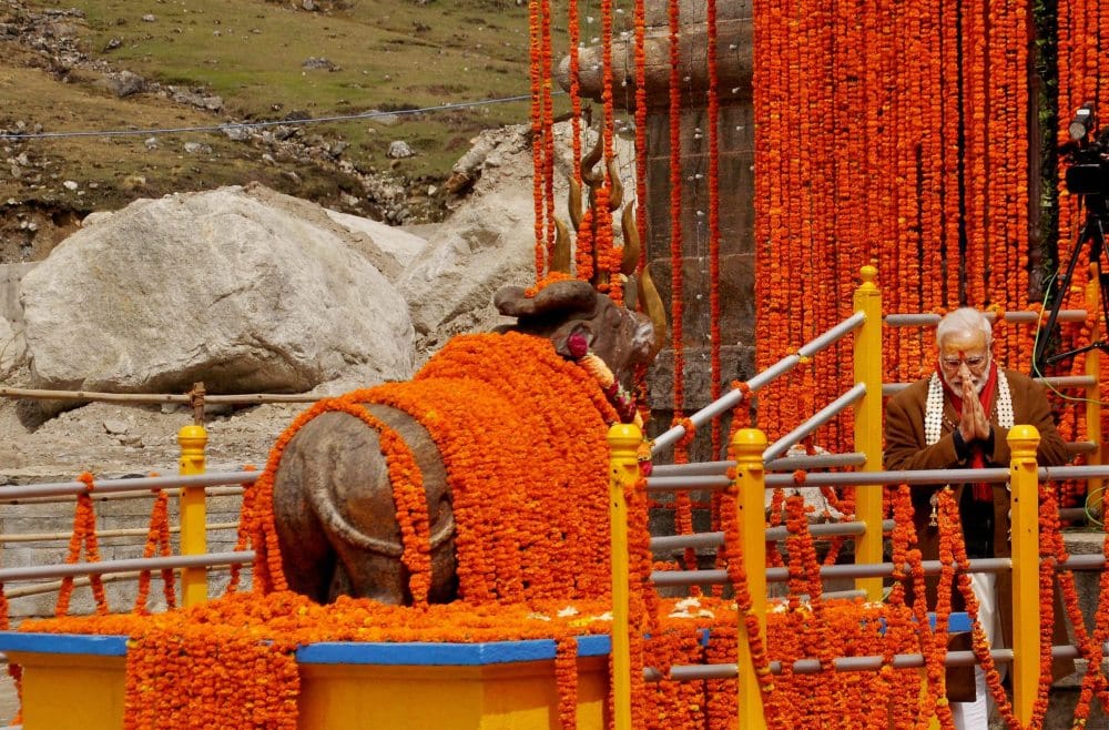 pm modi bring precious moments from kedarnath dham 