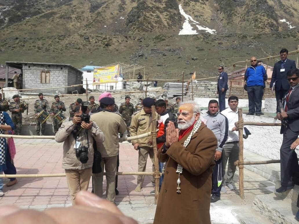 pm modi bring precious moments from kedarnath dham 
