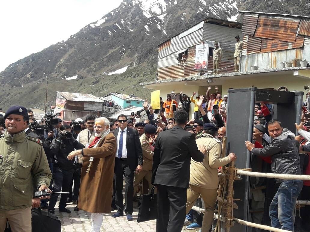 pm modi bring precious moments from kedarnath dham 
