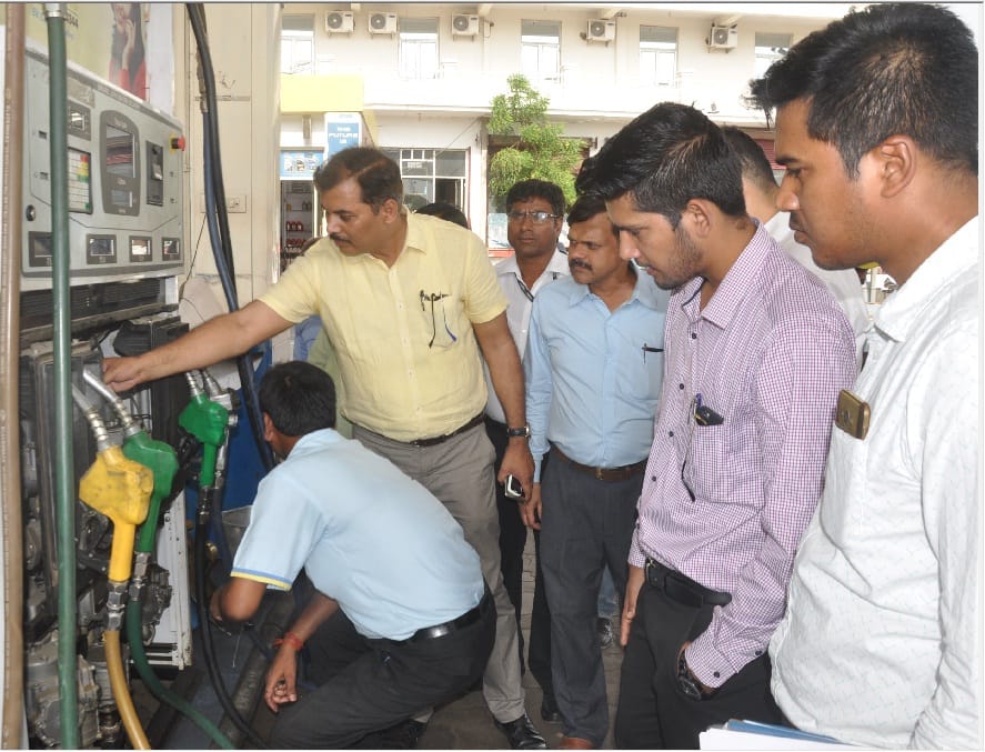 Raid on four petrol pump