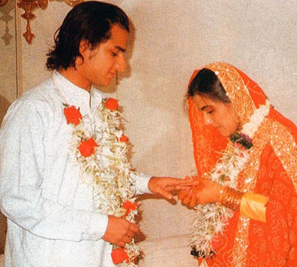 Saif Ali Khan Wrote A Letter To Ex Wife Amrita Singh On Wedding Day With Kareena Kapoor