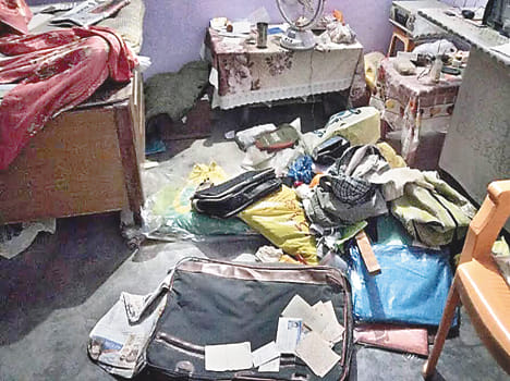 Thieves stole cash and lorries from the closed house in the afternoon