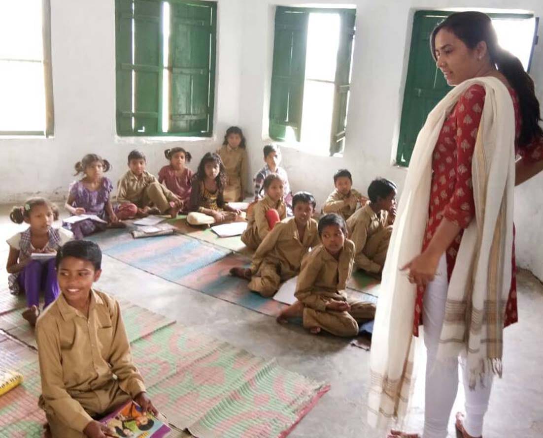 The young man of the village was teaching the teacher instead of the children
