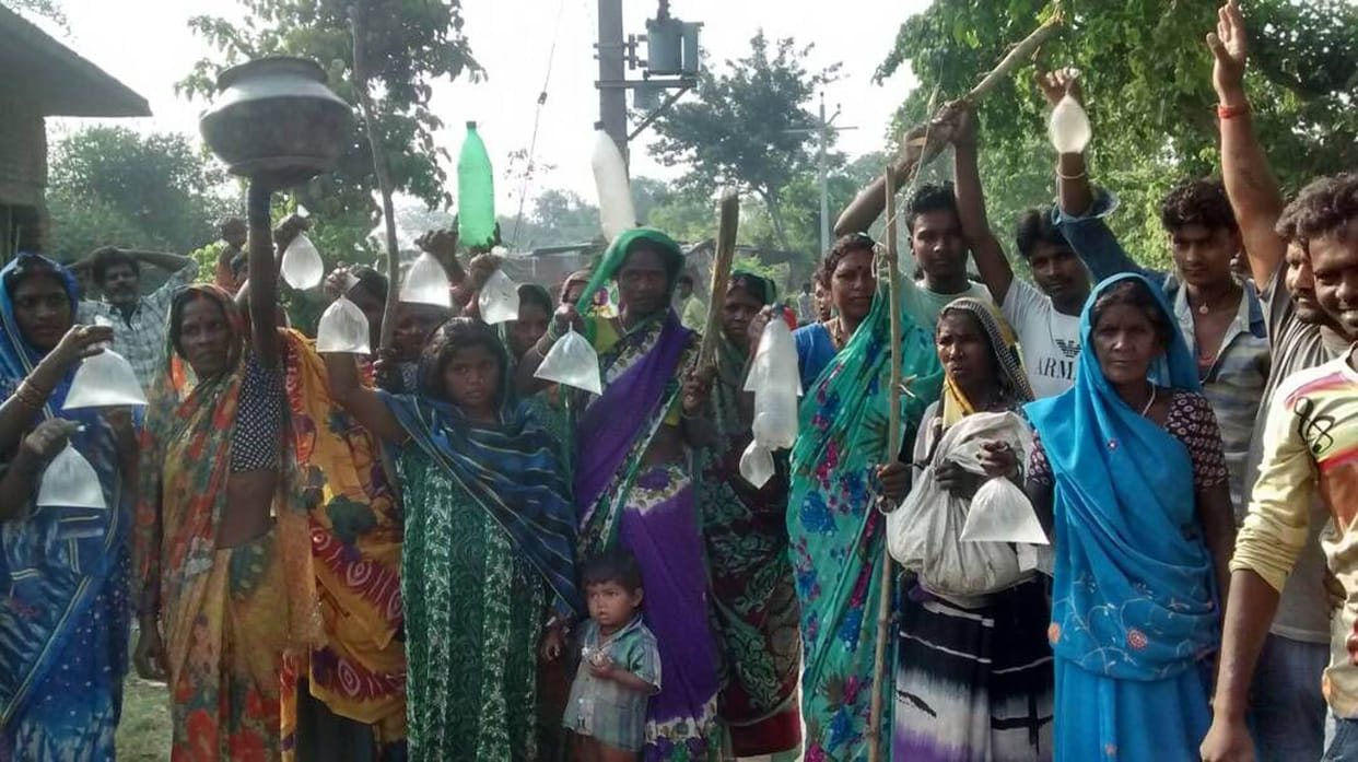 Women's raid on illegal liquor furnace