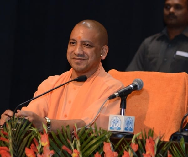 adityanath speaks on Lucknow metro.