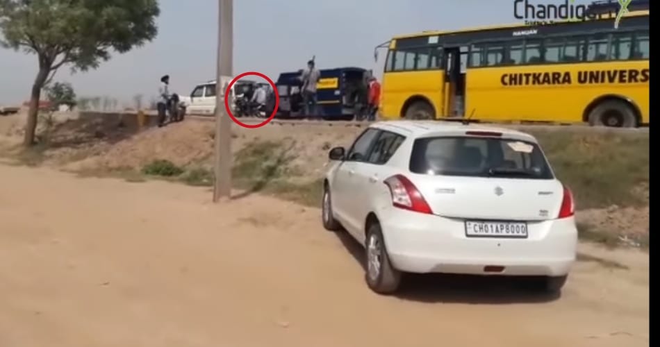 Bolero rider robbers rob the young man