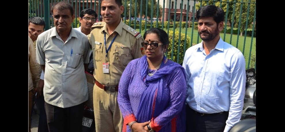 after supreme verdict in nirbhaya case dig chhaya says now i can see in victim mother eyes