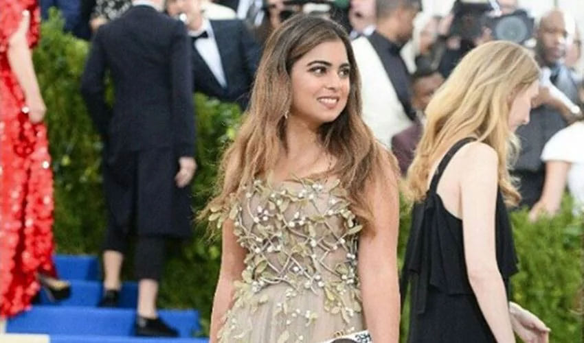 Mukesh Ambanis daughter Isha Ambani to marry Anand Piramal this year