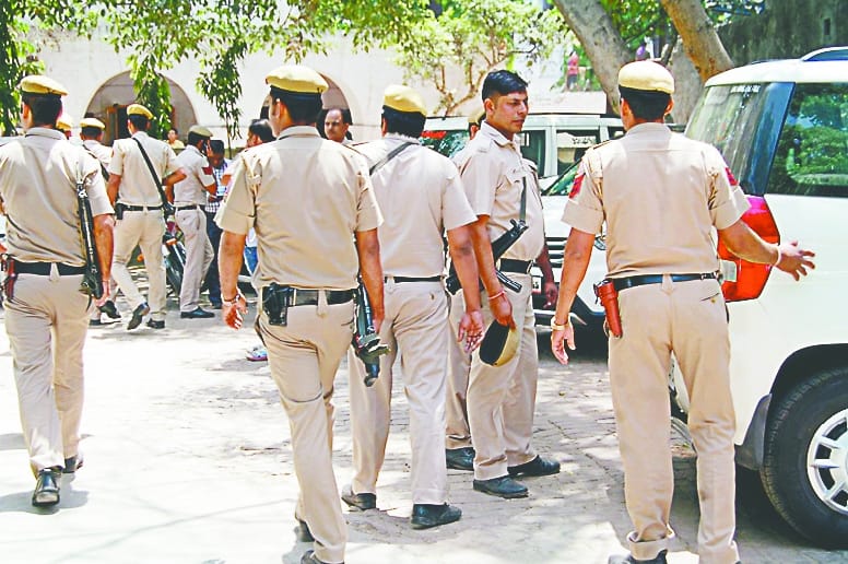 Honey Trap: The Delhi Police reached the house of the woman