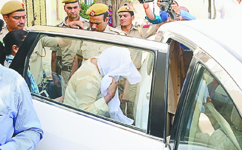 25 leaders and officers were in touch with the girl