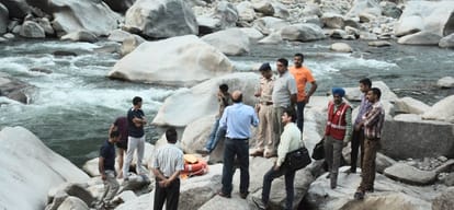 Boy drowns in beas river while taking selfie