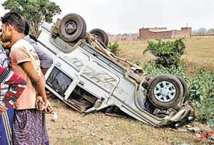 Bolero reversed, four injured in rescue of bike rider