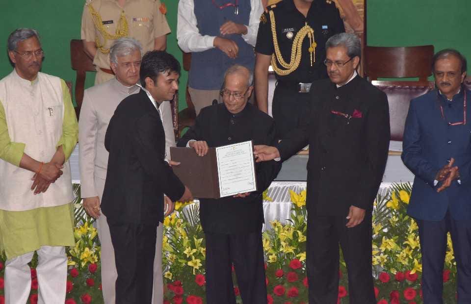 president pranab mukherjee gave award to ifs officers