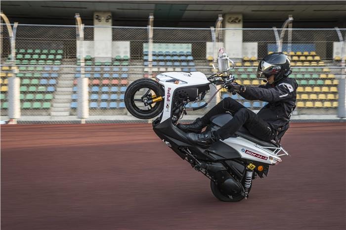 A rider sets new record with 13-hour wheelie in japan
