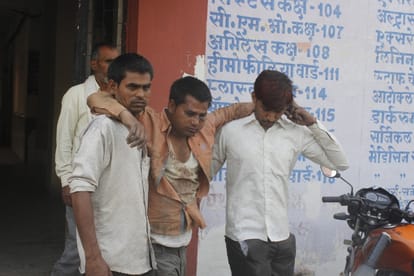 cm yogi announced relief package for family members whose relative died in etah accident