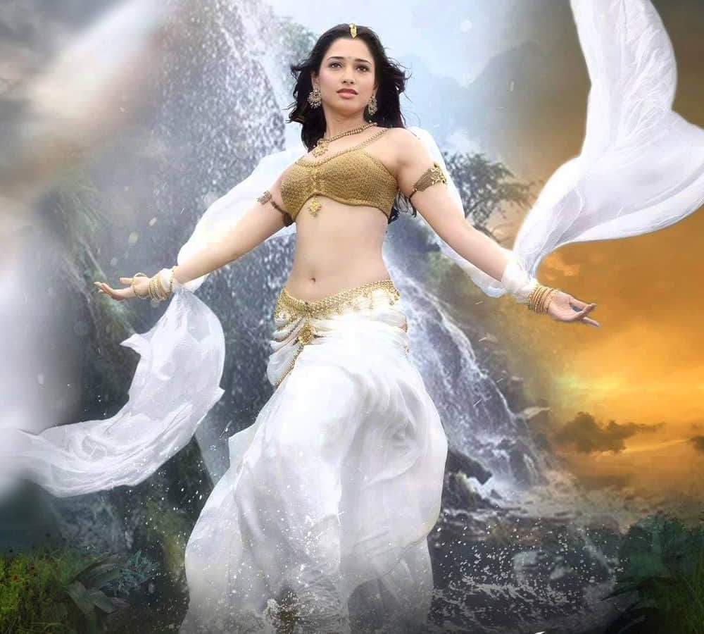 south actress Tamannaah Bhatia tries to resolve krish and Kangana Ranaut issue over Manikarnika