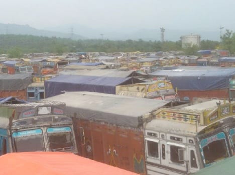 due of truck fair 25 thousands familys suffered.