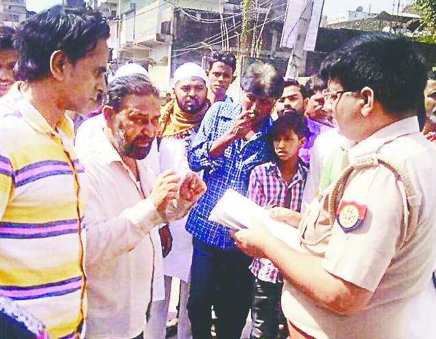 7 lakh looted from businessman in bijnor