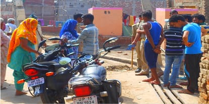 Commotion on temple land, policeman killed in front of police, communal tension
