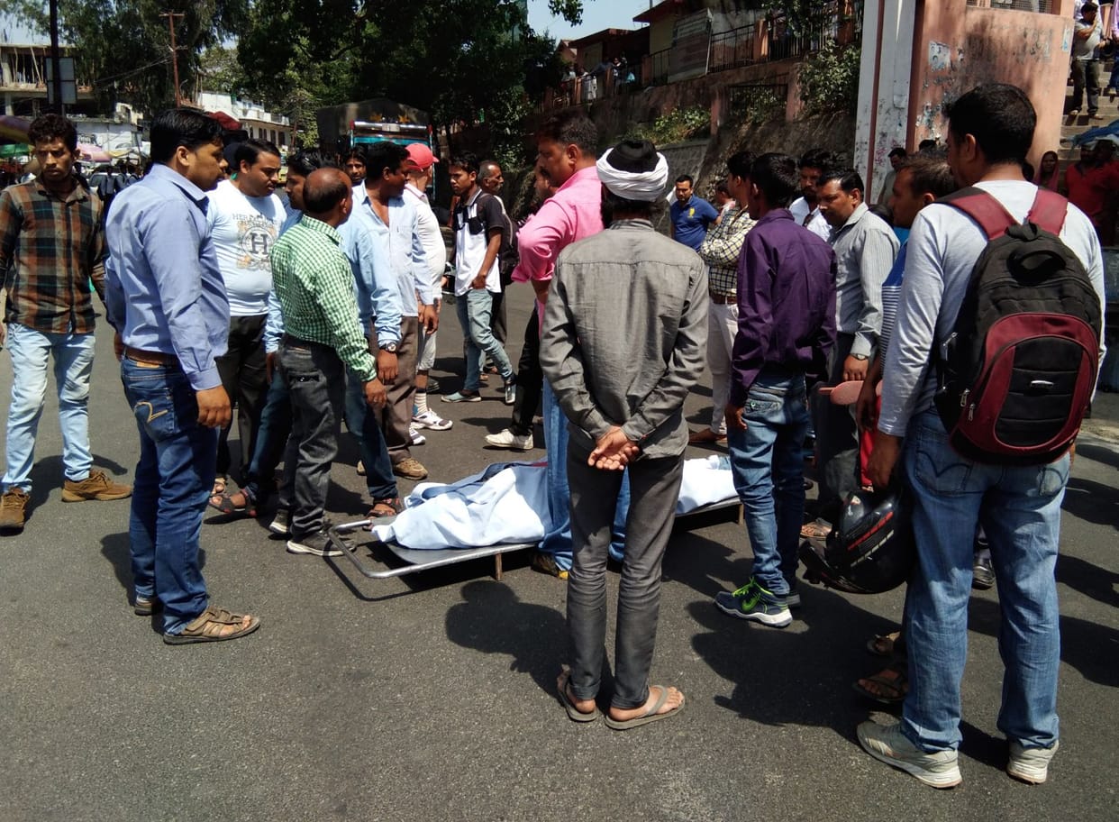 The body of a young man is kept on the national highway.
